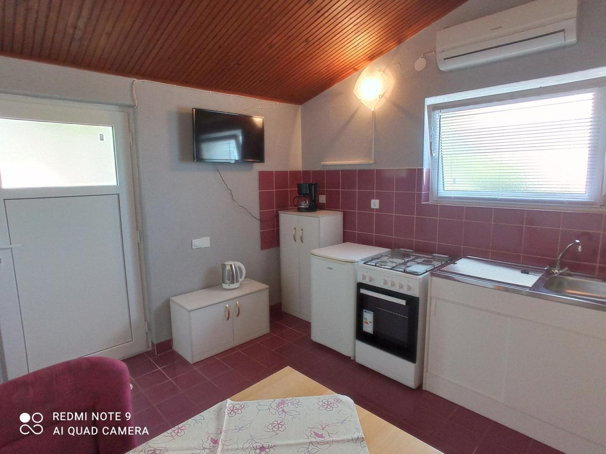Studio Apartman Premantura Exterior photo